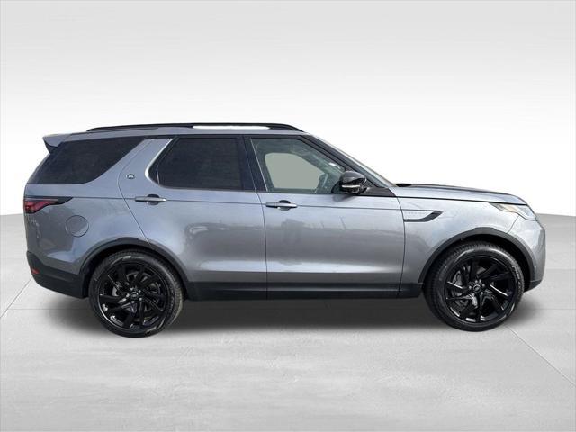 new 2025 Land Rover Discovery car, priced at $71,578