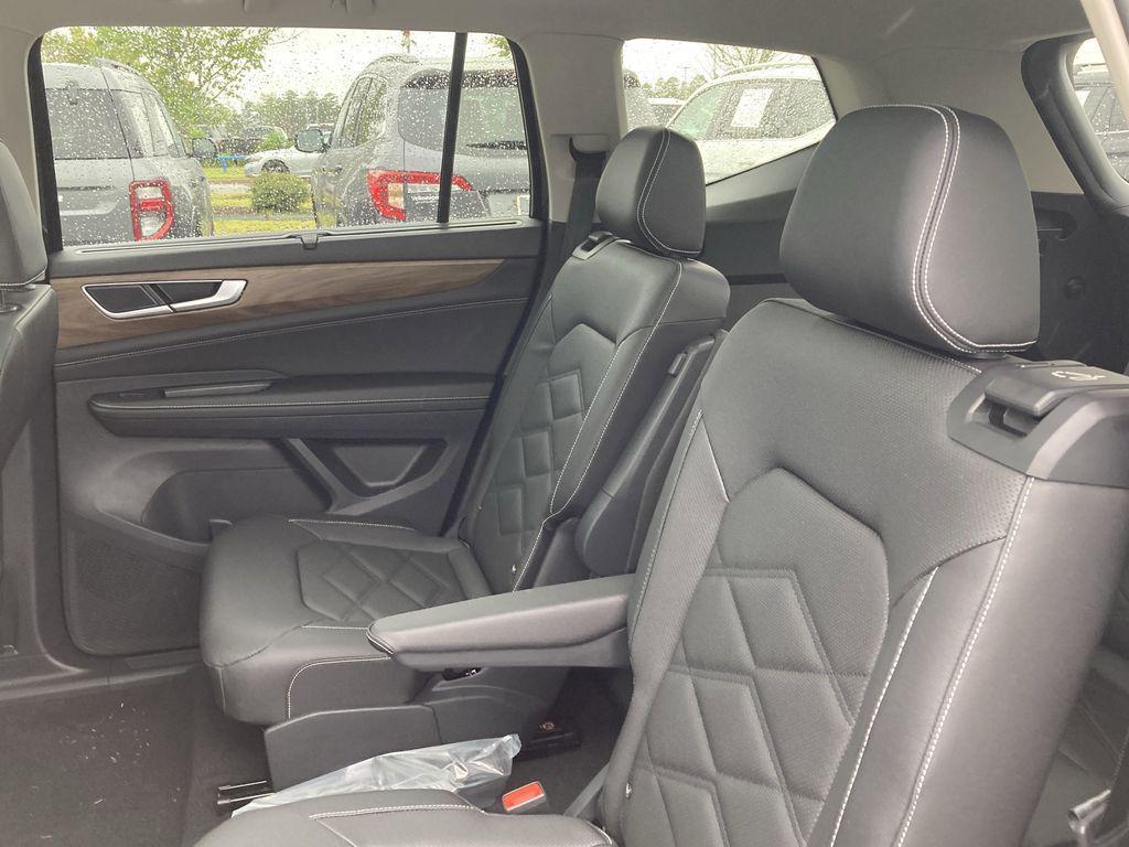 new 2026 Volkswagen Atlas car, priced at $48,131