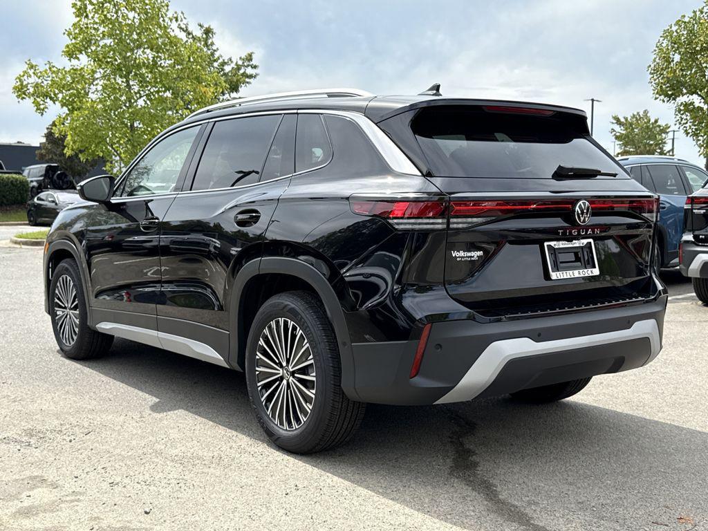 new 2025 Volkswagen Tiguan car, priced at $31,350