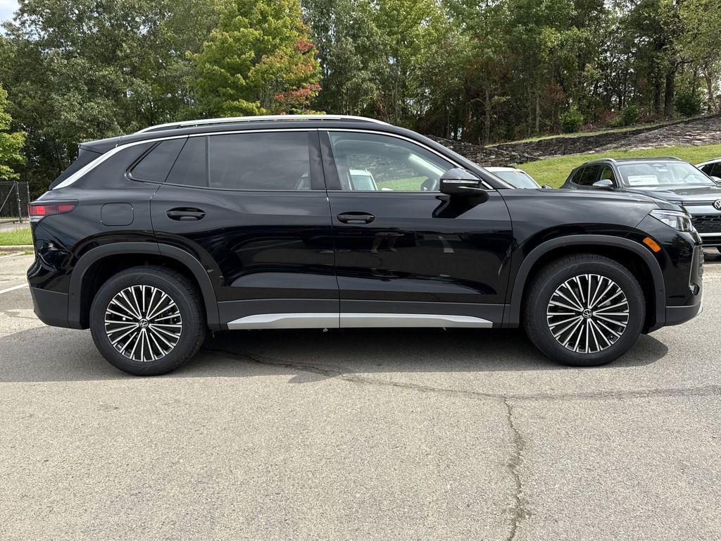 new 2025 Volkswagen Tiguan car, priced at $31,350