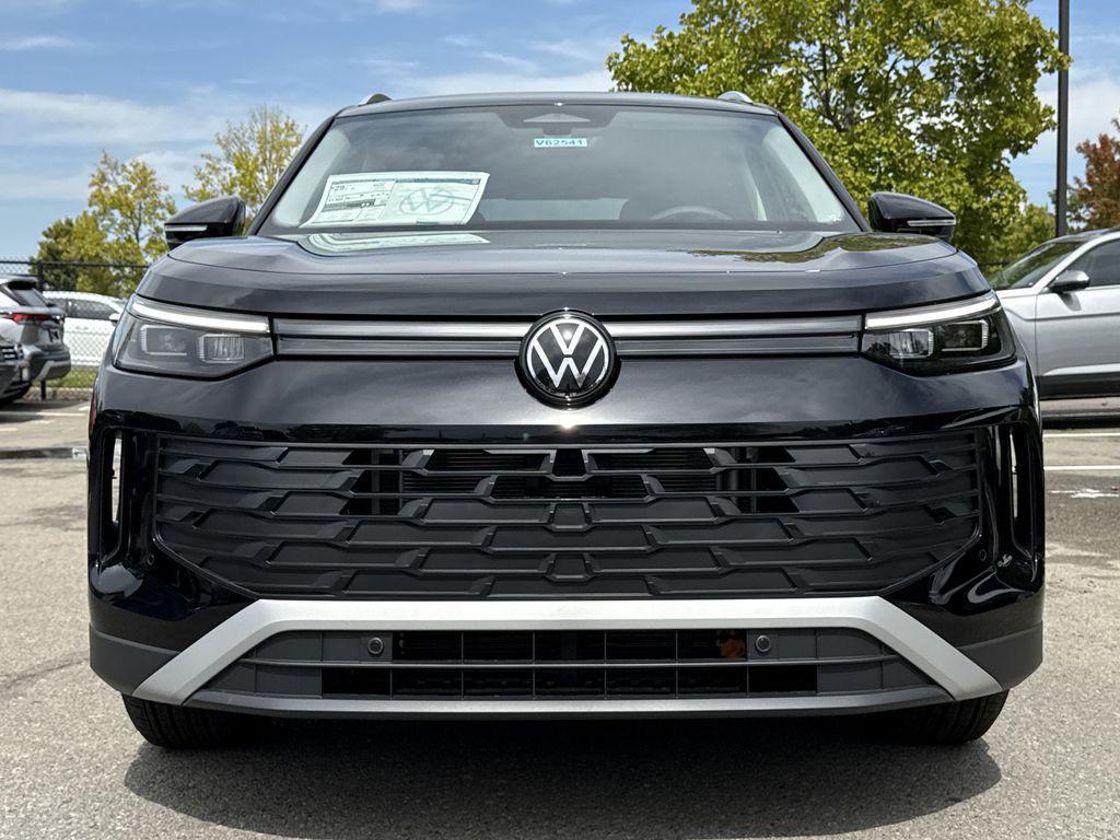 new 2025 Volkswagen Tiguan car, priced at $31,350