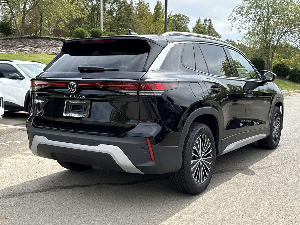 new 2025 Volkswagen Tiguan car, priced at $31,350