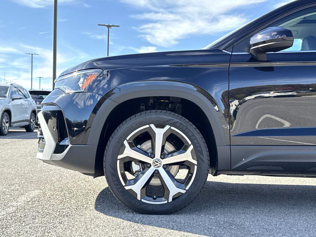 new 2026 Volkswagen Taos car, priced at $38,492