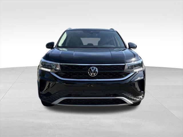 new 2024 Volkswagen Taos car, priced at $27,337