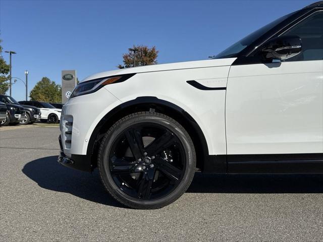 new 2025 Land Rover Discovery car, priced at $87,278