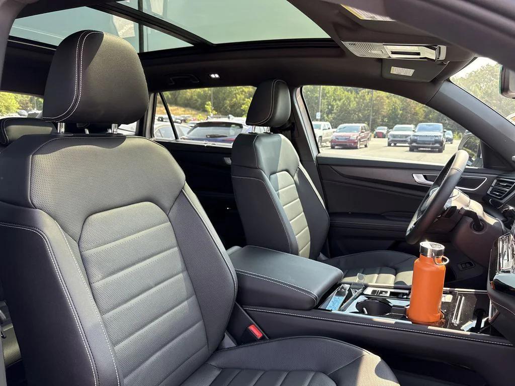new 2025 Volkswagen Atlas Cross Sport car, priced at $47,526