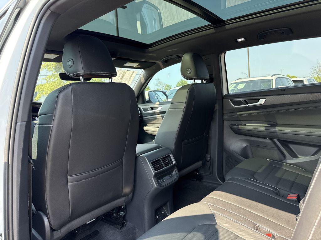 new 2025 Volkswagen Atlas Cross Sport car, priced at $48,526