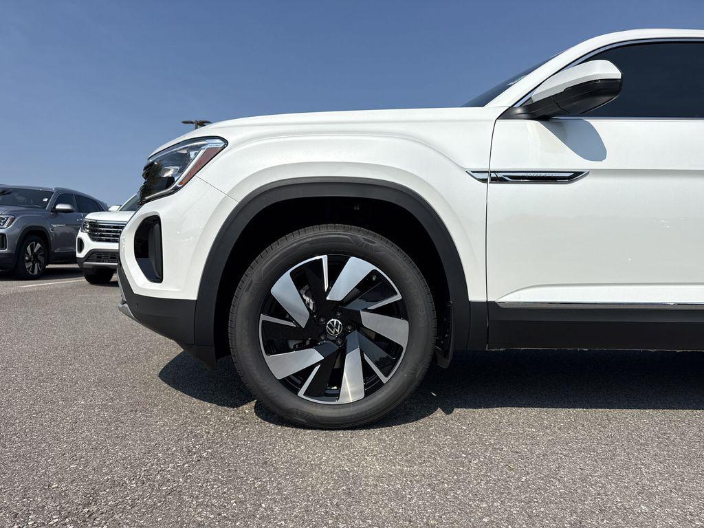 new 2025 Volkswagen Atlas Cross Sport car, priced at $48,526