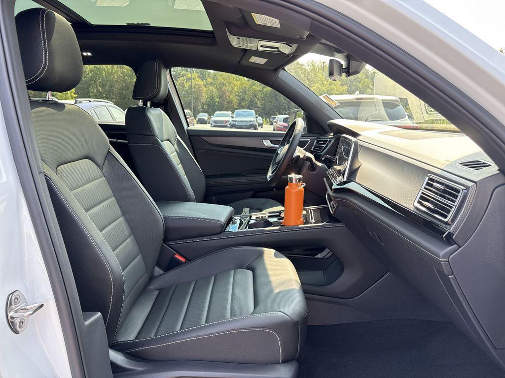 new 2025 Volkswagen Atlas Cross Sport car, priced at $48,526