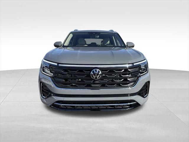 new 2025 Volkswagen Atlas car, priced at $52,348