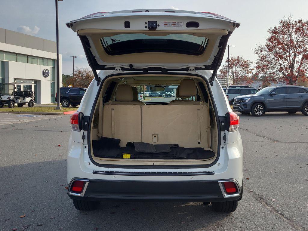 used 2019 Toyota Highlander car, priced at $23,000