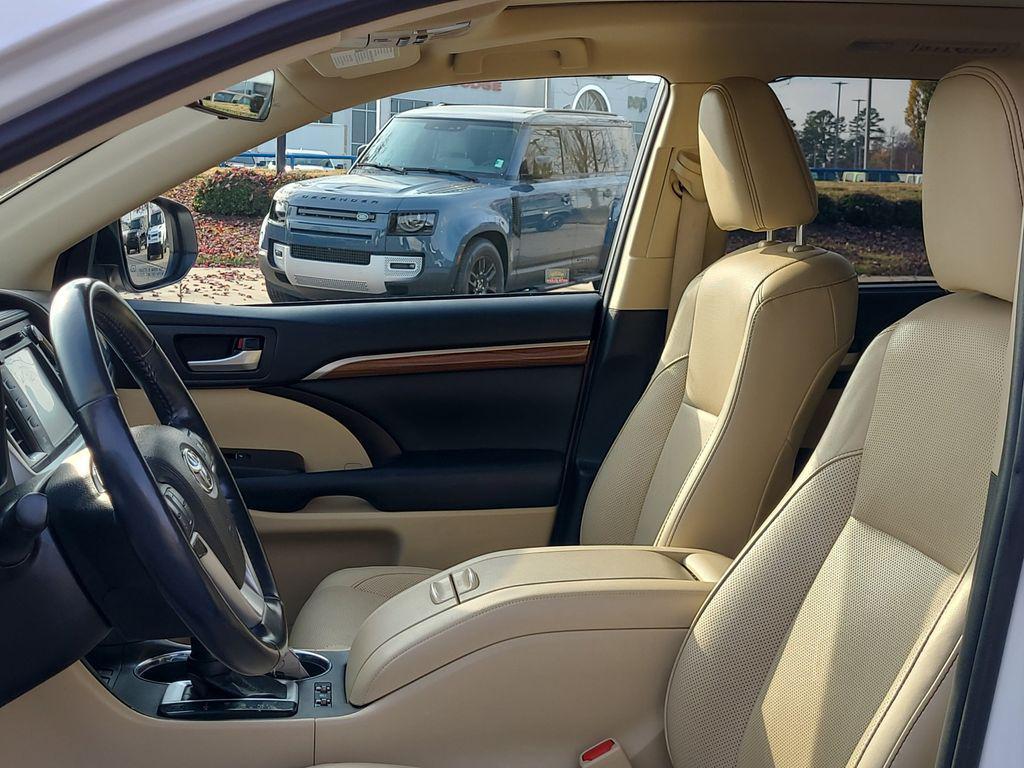 used 2019 Toyota Highlander car, priced at $23,000