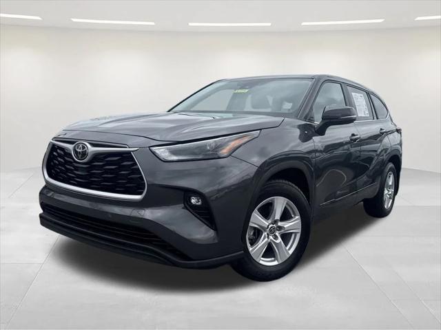 used 2023 Toyota Highlander car, priced at $30,000