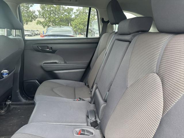 used 2023 Toyota Highlander car, priced at $32,500