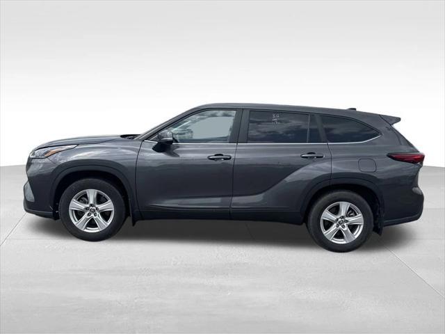 used 2023 Toyota Highlander car, priced at $32,000