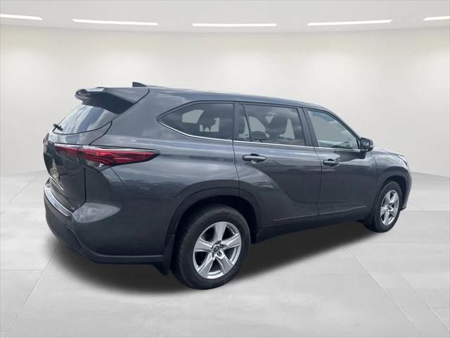 used 2023 Toyota Highlander car, priced at $29,500