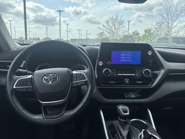 used 2023 Toyota Highlander car, priced at $32,500