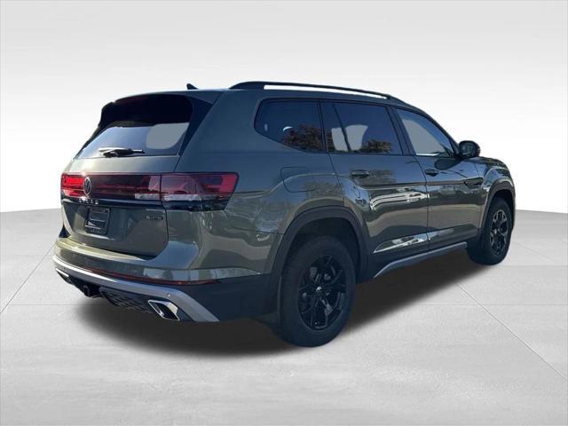 new 2025 Volkswagen Atlas car, priced at $45,404