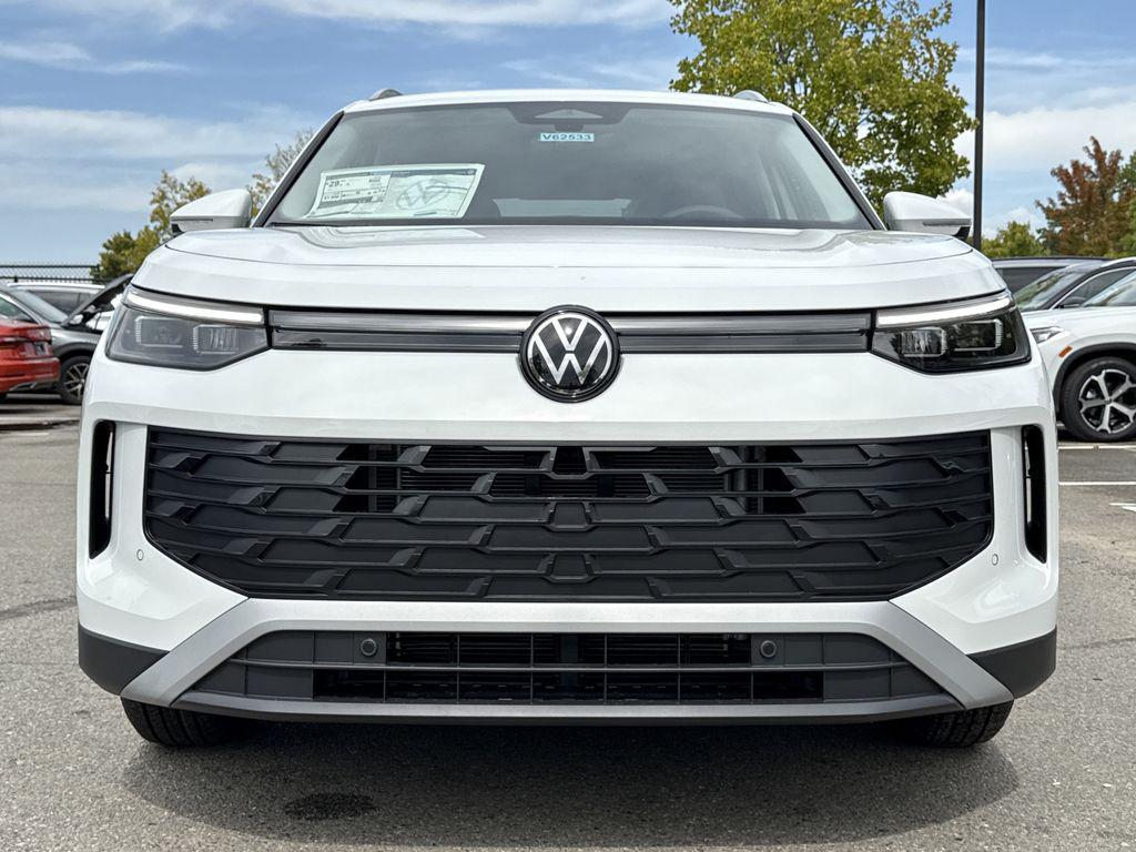 new 2025 Volkswagen Tiguan car, priced at $31,336