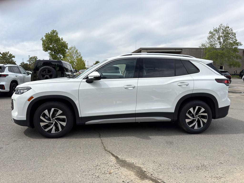 new 2025 Volkswagen Tiguan car, priced at $31,336