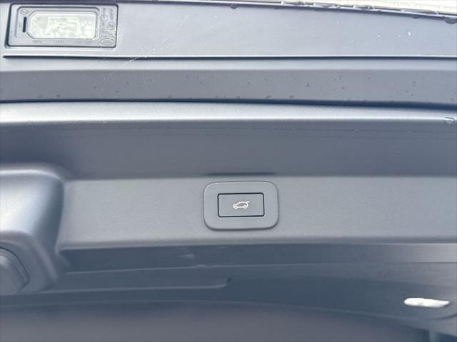 new 2025 Land Rover Range Rover Sport car, priced at $119,075