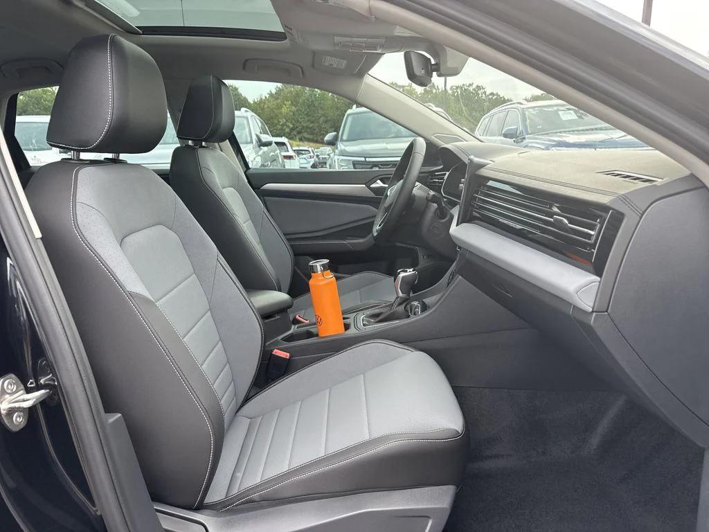 new 2025 Volkswagen Jetta car, priced at $27,120