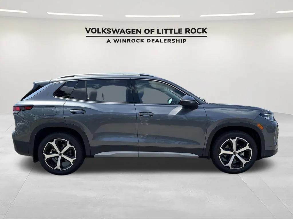 new 2025 Volkswagen Tiguan car, priced at $33,000