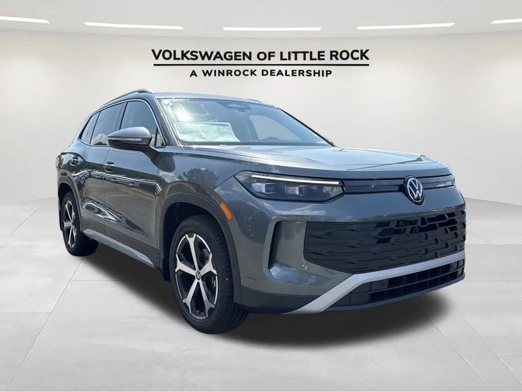 new 2025 Volkswagen Tiguan car, priced at $33,000
