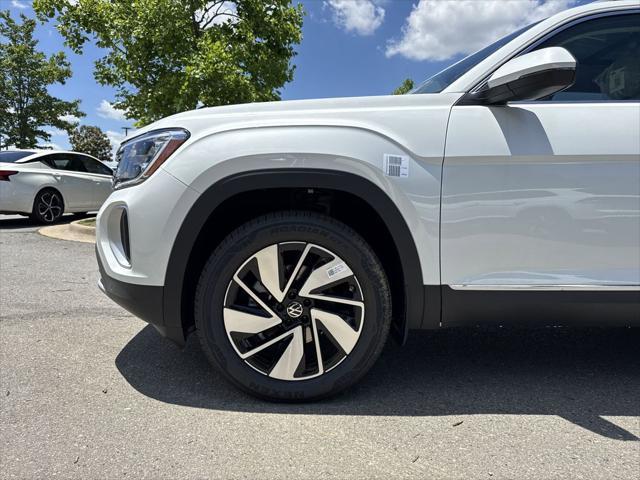 new 2025 Volkswagen Atlas car, priced at $49,107