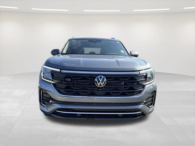 used 2024 Volkswagen Atlas car, priced at $42,850