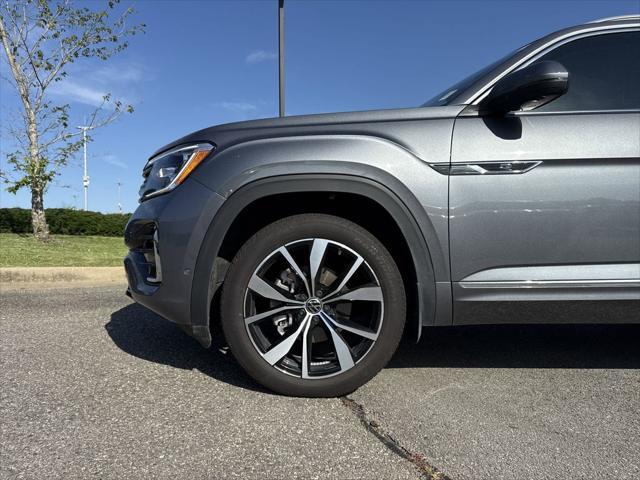 used 2024 Volkswagen Atlas car, priced at $44,500