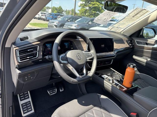new 2025 Volkswagen Atlas car, priced at $54,448