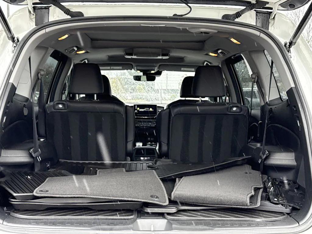 used 2022 Honda Pilot car, priced at $31,000