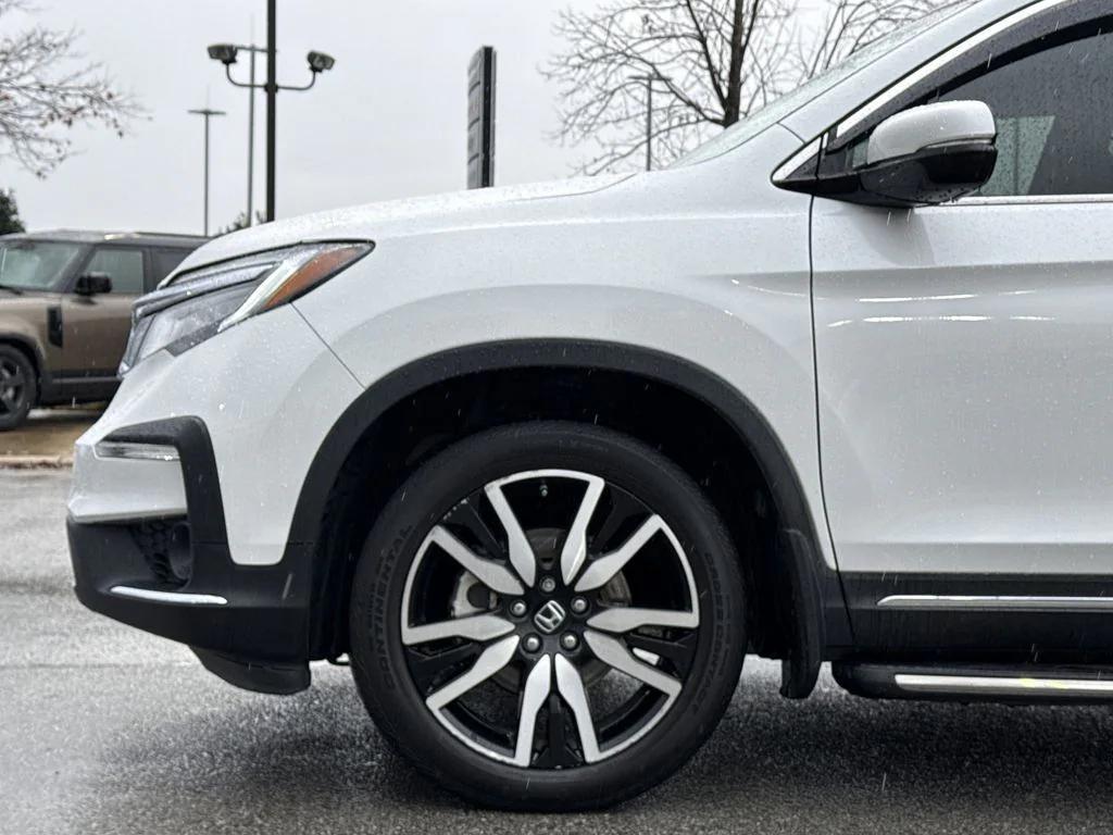 used 2022 Honda Pilot car, priced at $31,000