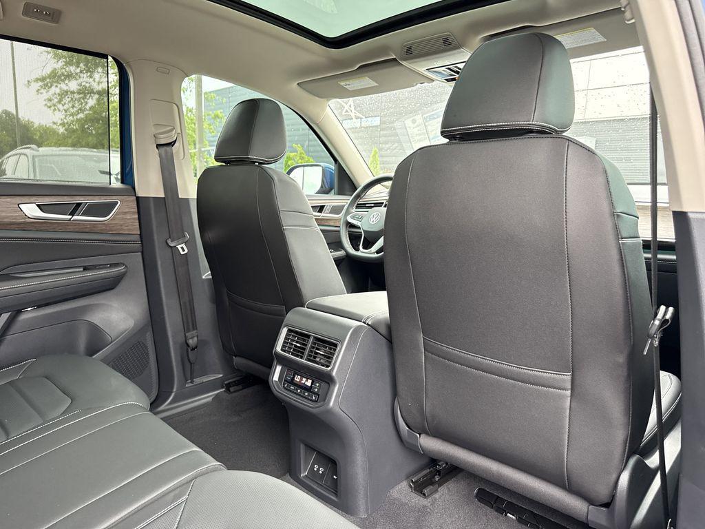 new 2025 Volkswagen Atlas car, priced at $48,291