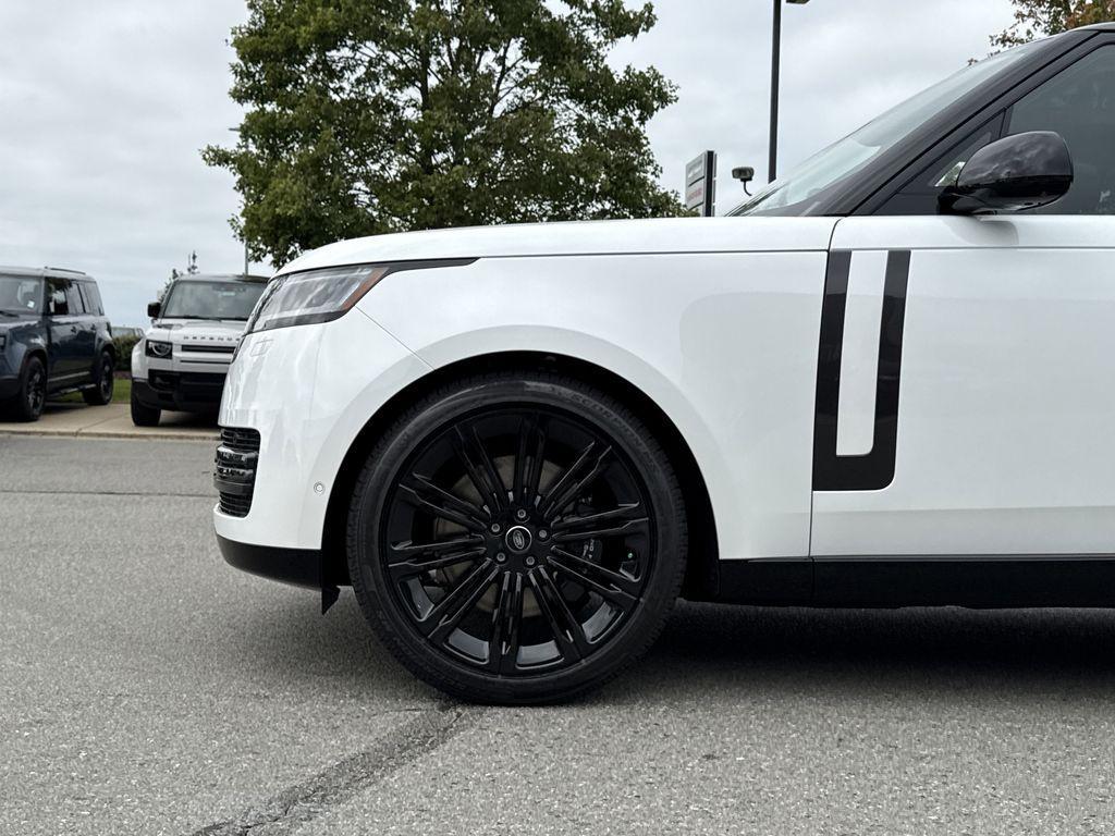 new 2025 Land Rover Range Rover car, priced at $154,705