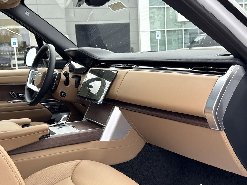 new 2025 Land Rover Range Rover car, priced at $154,705