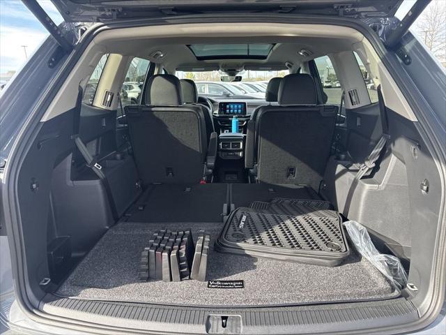 new 2025 Volkswagen Atlas car, priced at $52,446