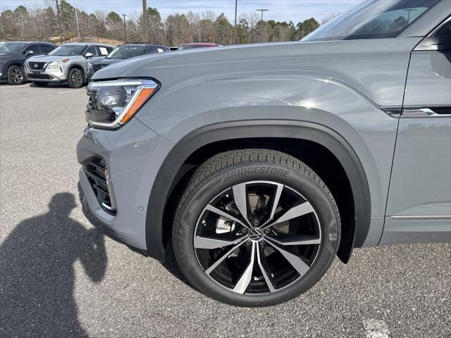 new 2025 Volkswagen Atlas car, priced at $52,446