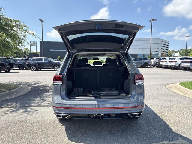 new 2025 Volkswagen Atlas car, priced at $54,448