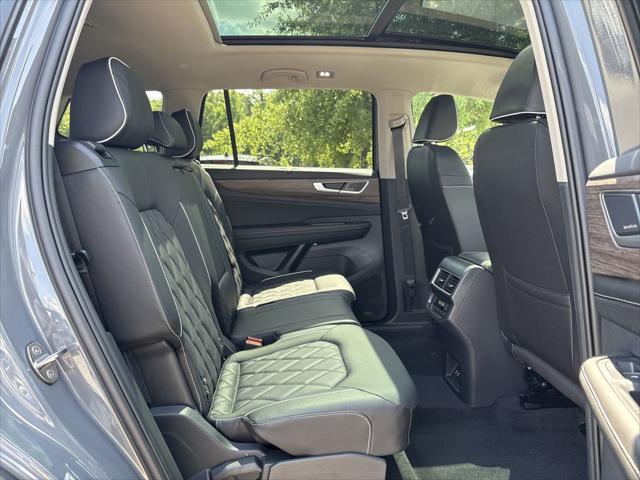 new 2025 Volkswagen Atlas car, priced at $54,448
