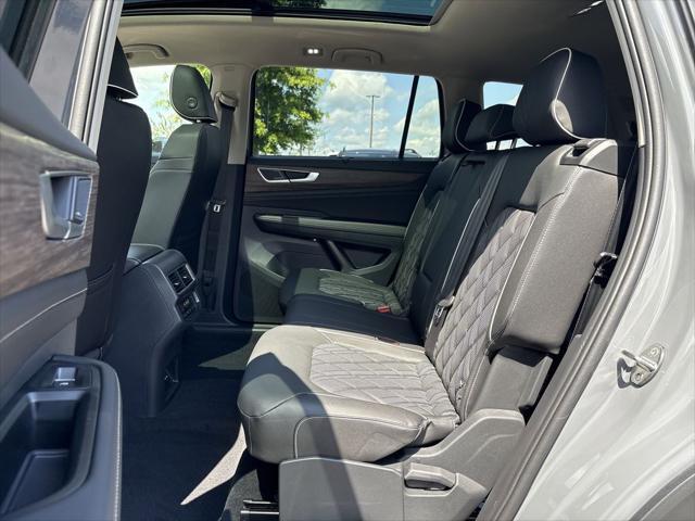 new 2025 Volkswagen Atlas car, priced at $54,448