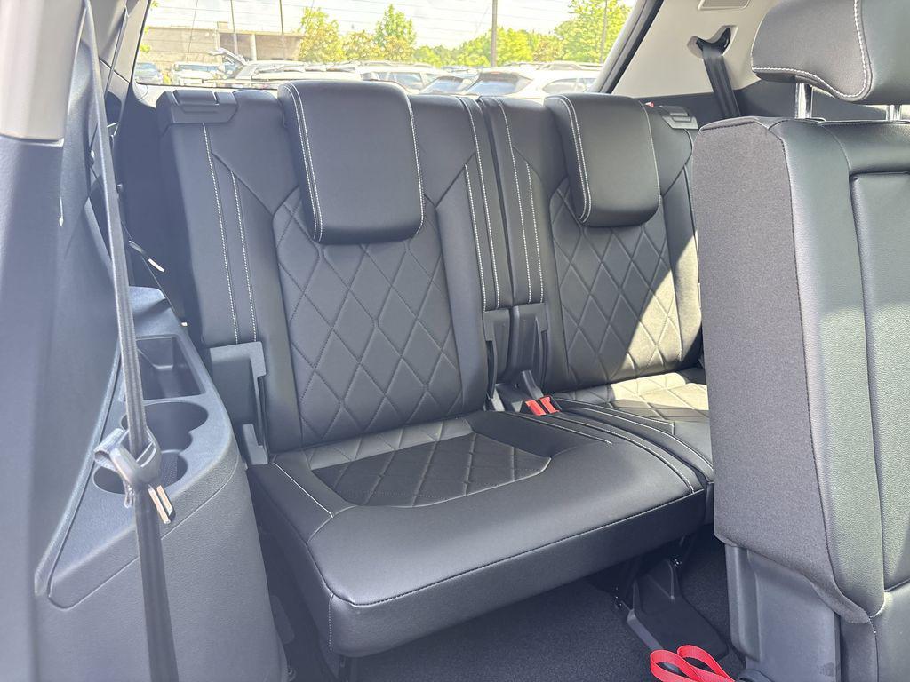 new 2025 Volkswagen Atlas car, priced at $54,348