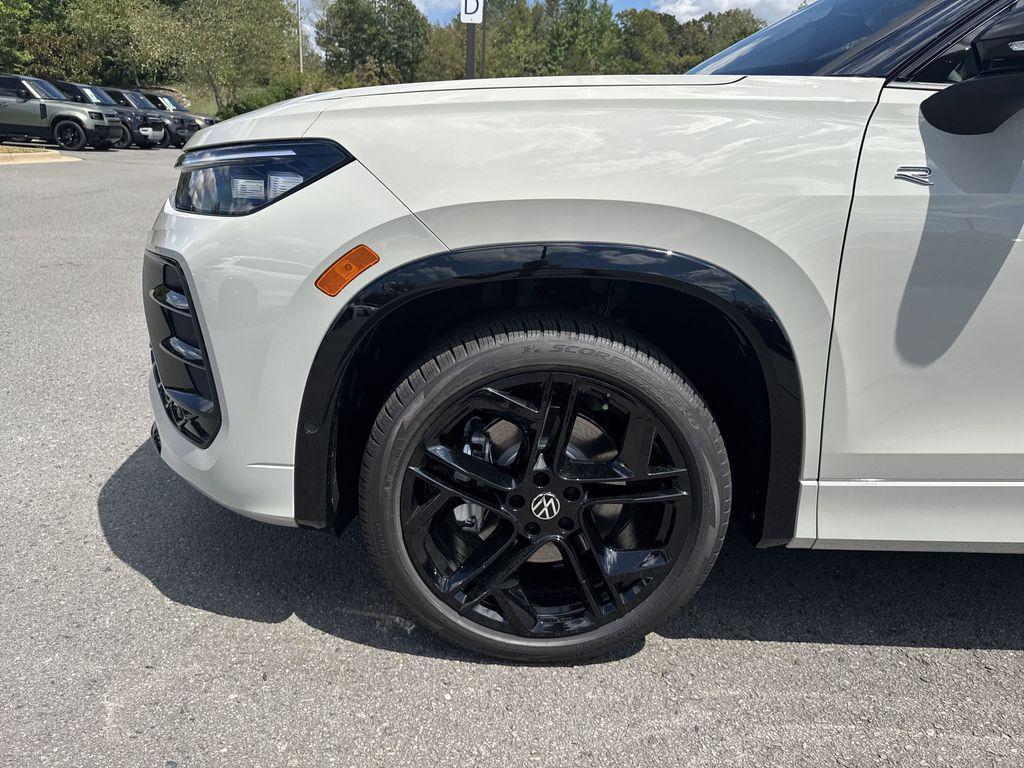 new 2025 Volkswagen Tiguan car, priced at $39,177