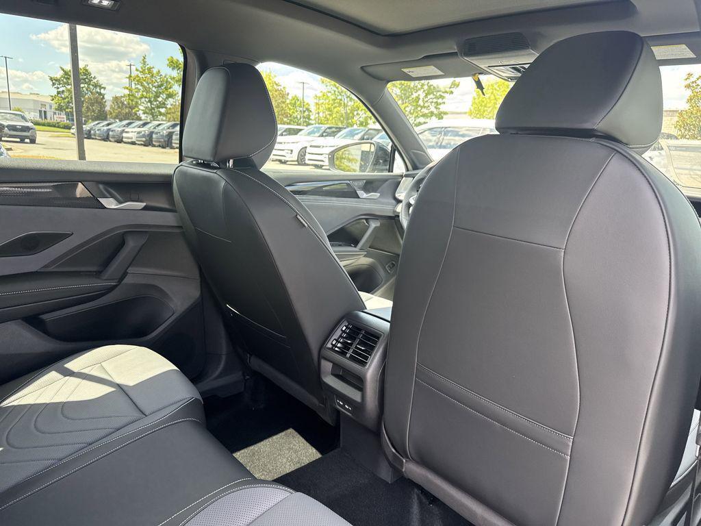 new 2025 Volkswagen Tiguan car, priced at $39,177