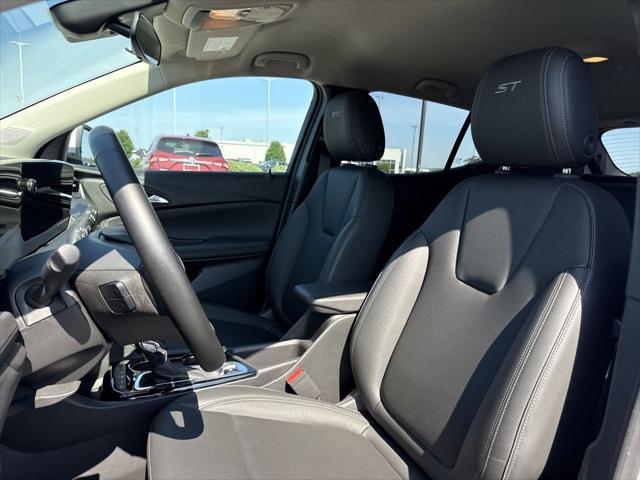 used 2024 Buick Encore GX car, priced at $23,750