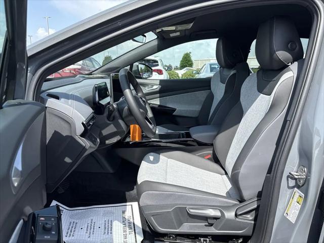 new 2025 Volkswagen ID.4 car, priced at $45,720
