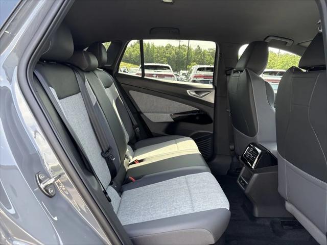 new 2025 Volkswagen ID.4 car, priced at $45,720