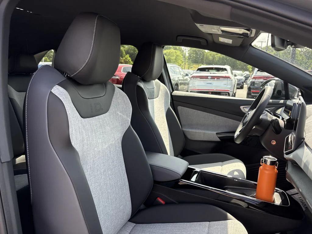 new 2025 Volkswagen ID.4 car, priced at $45,720