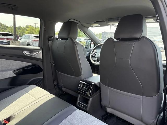 new 2025 Volkswagen ID.4 car, priced at $45,720
